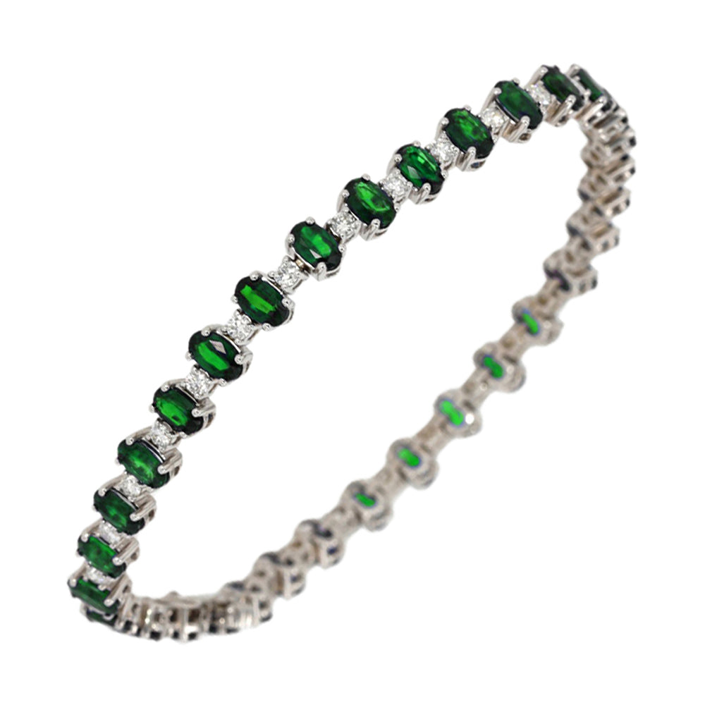 14Kt White Gold Diamond 1Ctw & Emerald 7Ctw Bracelet