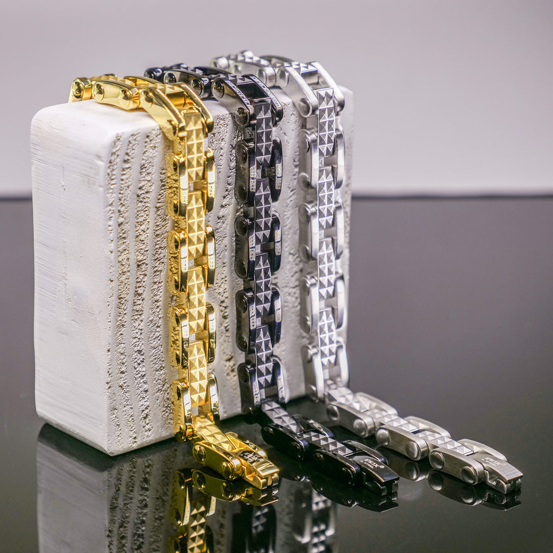 18Kt Gold IP Steel with Matte Finish Pyramid Stud Pattern & High Polished Finish Link Bracelet