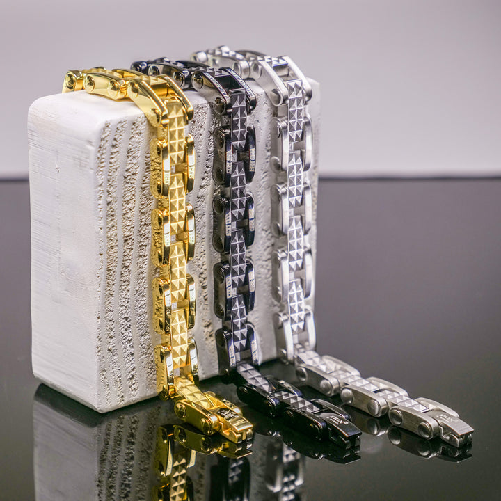 18Kt Gold IP Steel with Matte Finish Pyramid Stud Pattern & High Polished Finish Link Bracelet