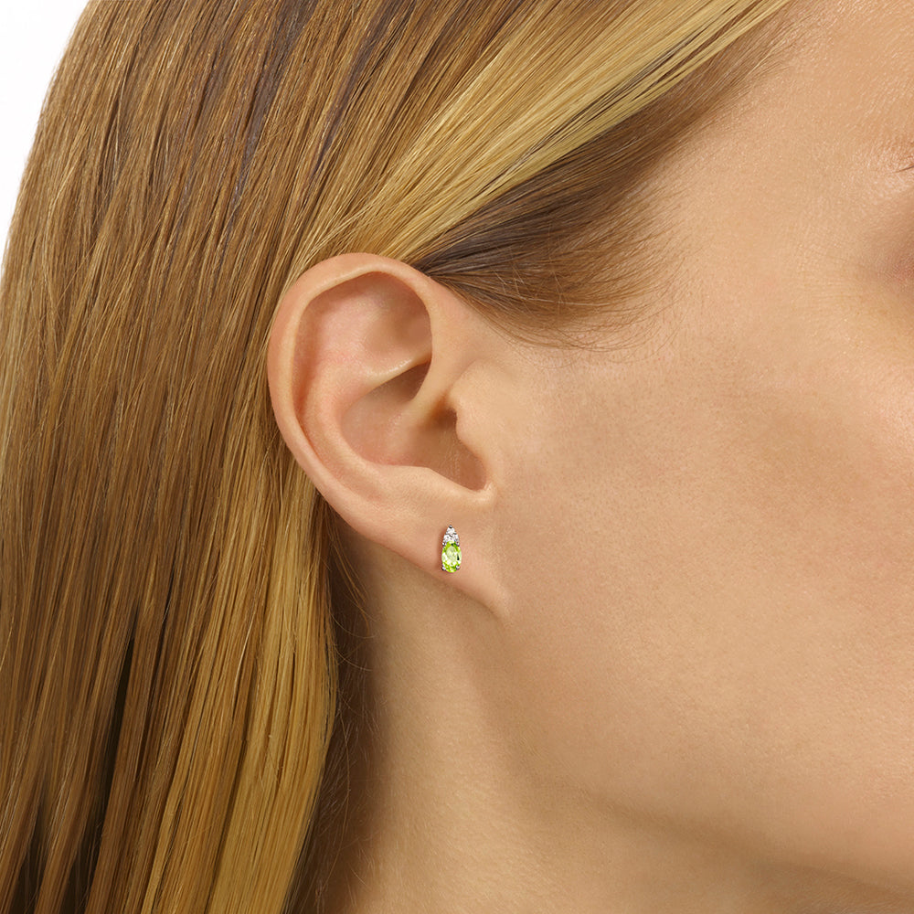 10Kt White Gold Diamond 1/25Ctw & Peridot 5/8Ctw Earring