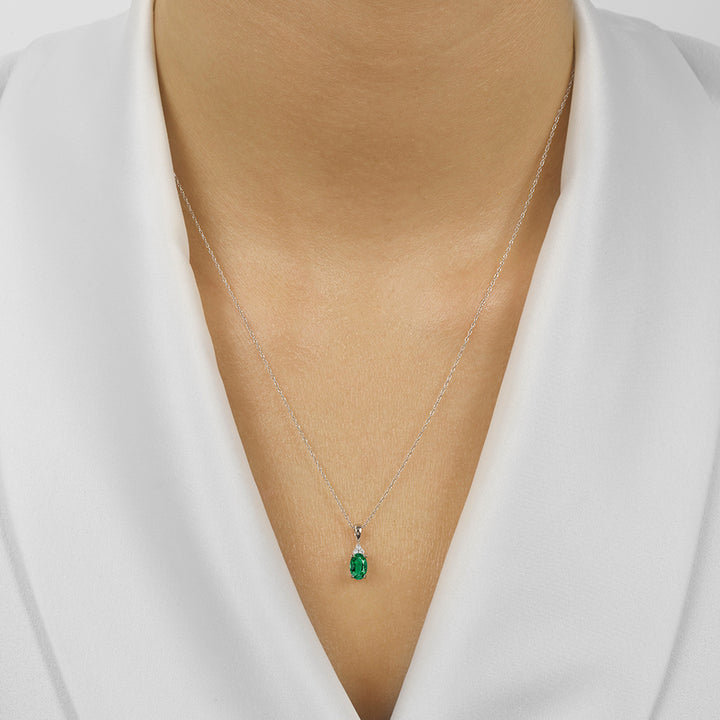 10Kt White Gold Diamond 1/50Ctw & Emerald 1/2Ctw Pendant