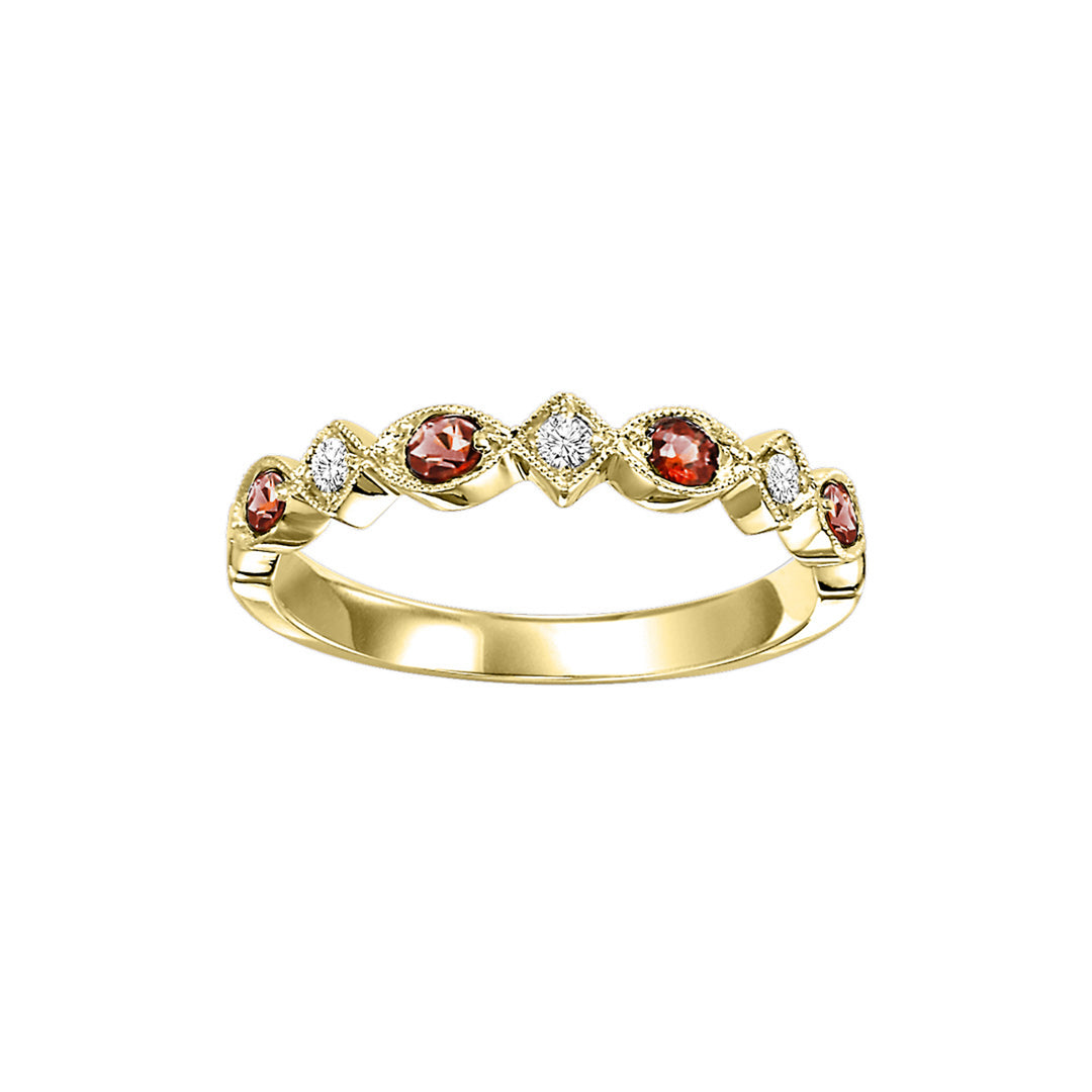 14Kt Yellow Gold Diamond 1/20Ctw & Garnet 1/8Ctw Ring