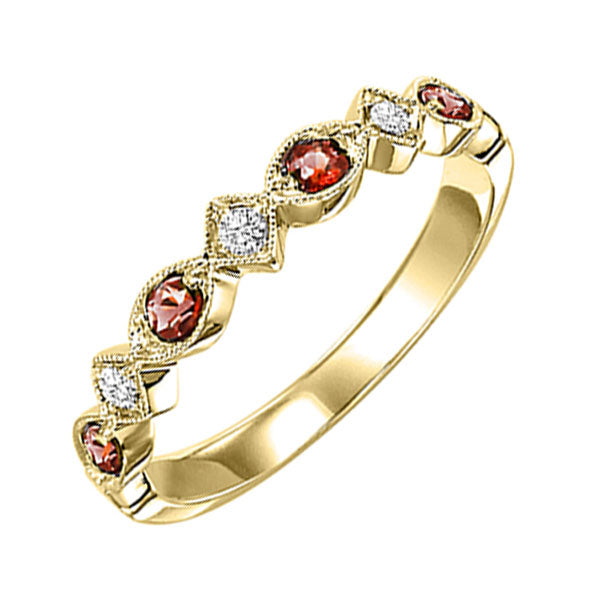 14Kt Yellow Gold Diamond 1/20Ctw & Garnet 1/8Ctw Ring