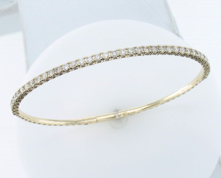 14K YELLOW GOLD DIAMOND  BANGLE