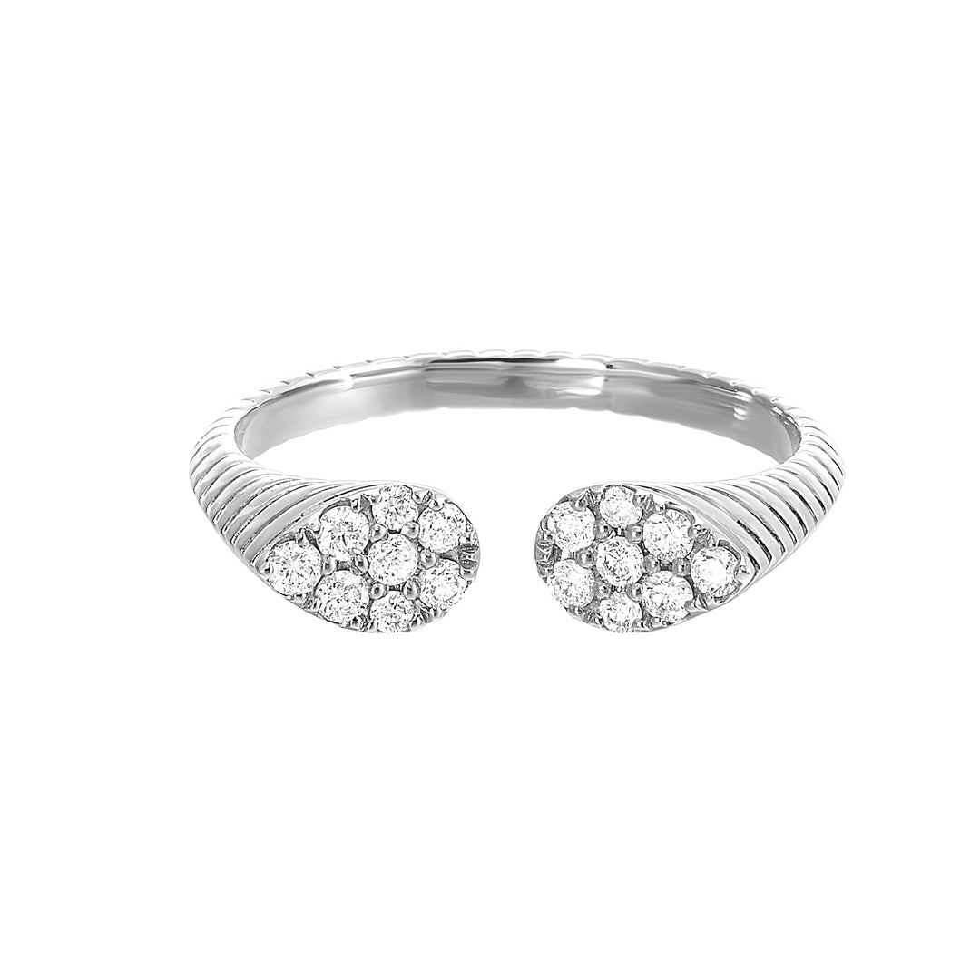 This exquisitely textured yellow gold ring is a royal masterpiece. Its band tapers towards two pear-shaped diamond clusters, converging to create a profile that captures the essence of regal charm.
