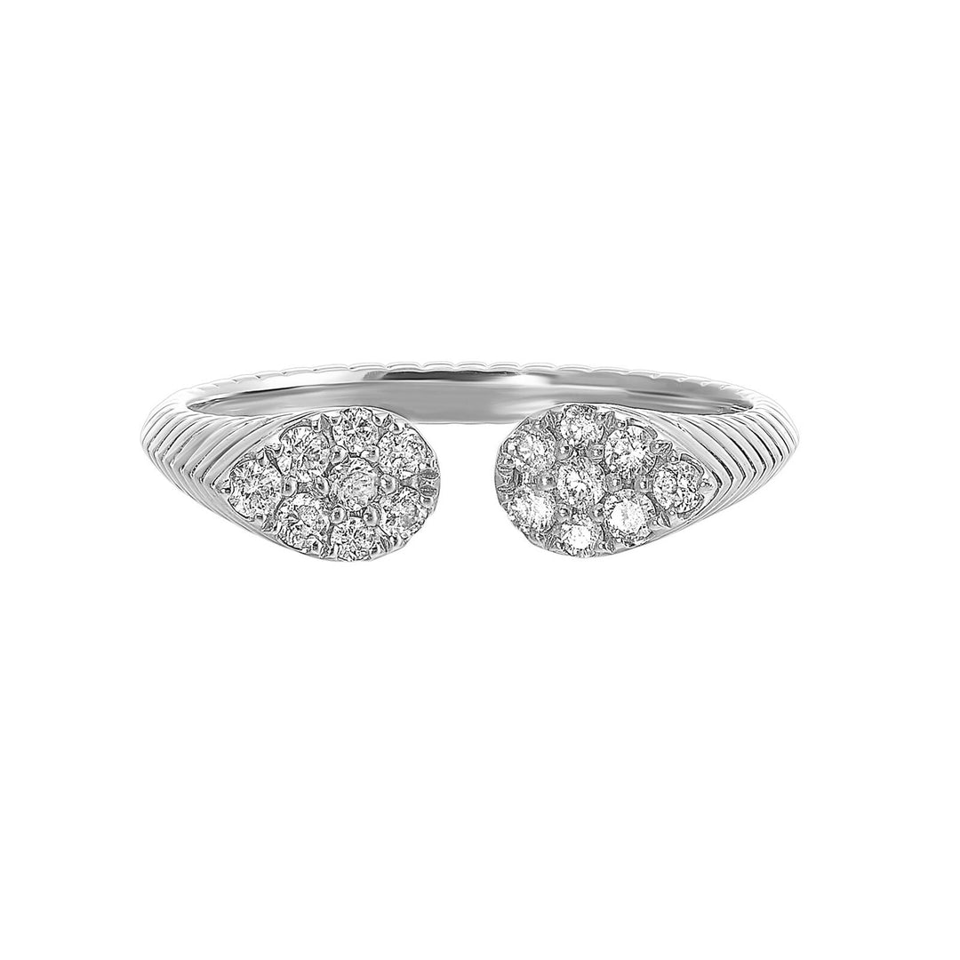 This exquisitely textured yellow gold ring is a royal masterpiece. Its band tapers towards two pear-shaped diamond clusters, converging to create a profile that captures the essence of regal charm.