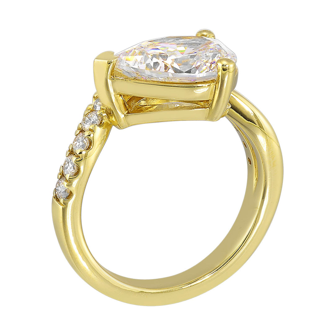 14Kt Yellow Semi Mount 1/2Ctw For 3Ct Pear Center