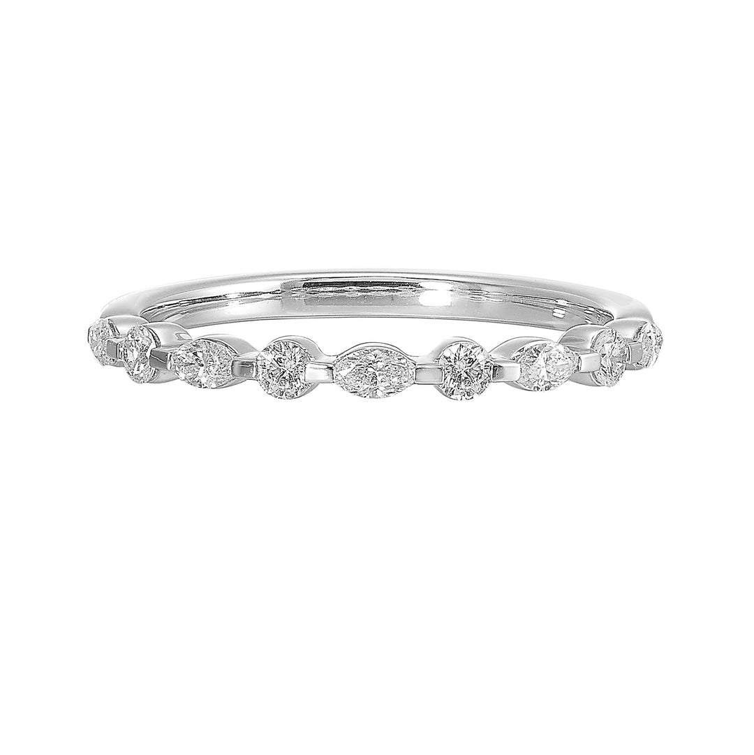 Marquise and round diamonds in alternate pattern in a captivating single prong look, dance on this band set half way along with comfort fit inside.