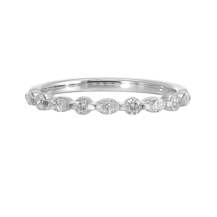 Marquise and round diamonds in alternate pattern in a captivating single prong look, dance on this band set half way along with comfort fit inside.