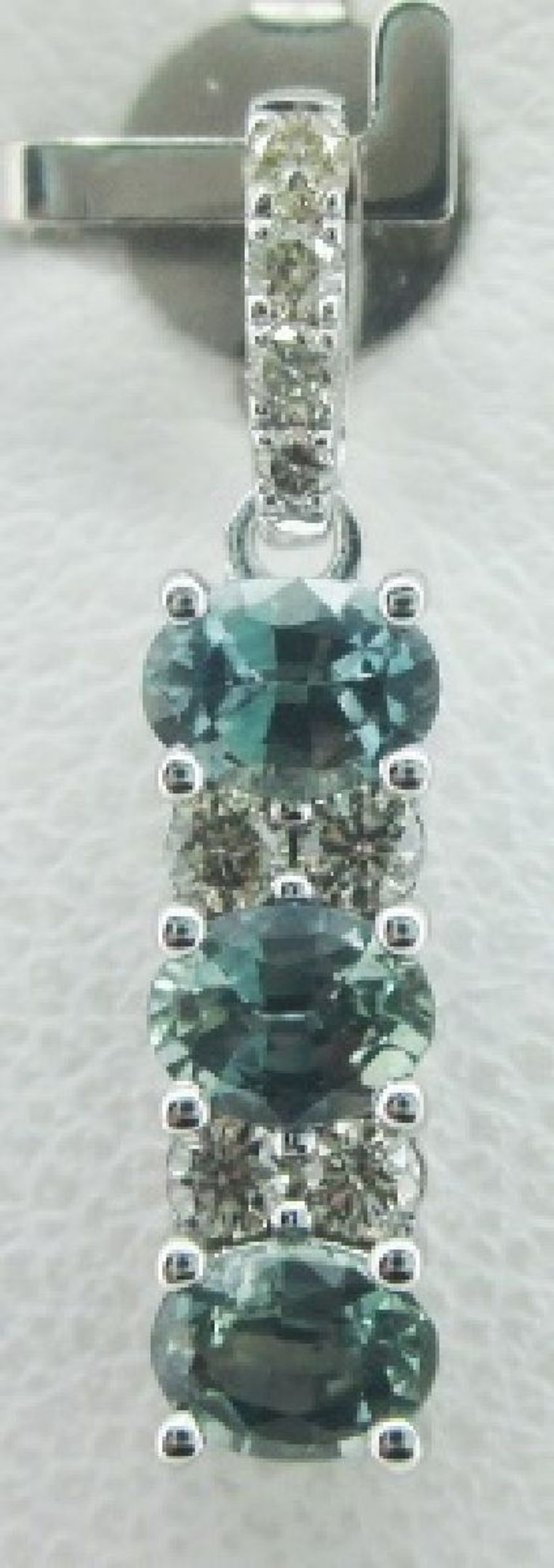 14K WHITE GOLD DIAMOND MONTANA SAPPHIRE PENDANT
