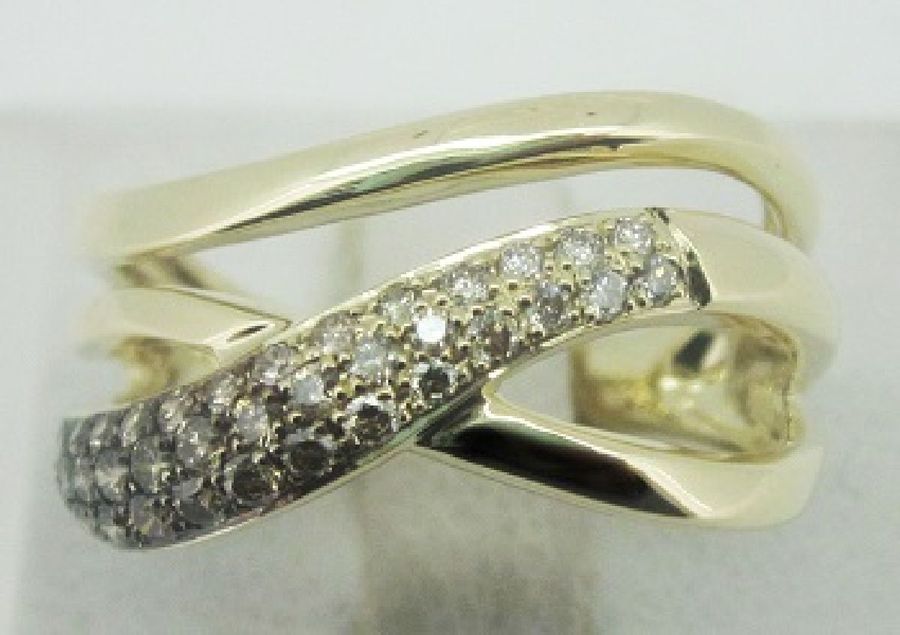 14K YELLOW GOLD DIAMOND  RING