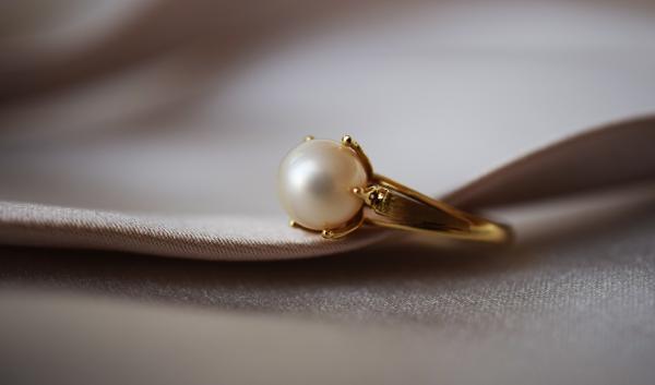 How To Tell If Pearls Are Fake