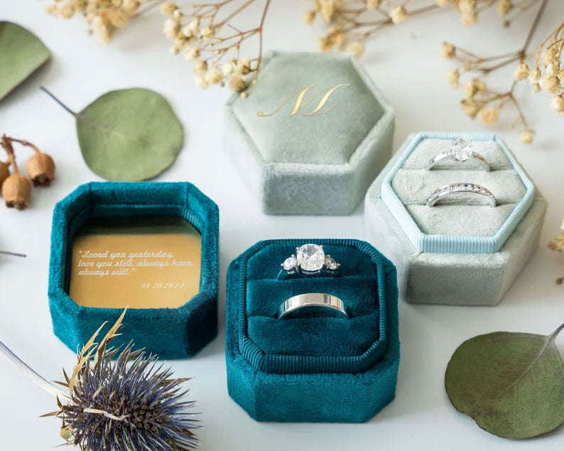17 Unique Engagement Ring Boxes for the Perfect Proposal Frank