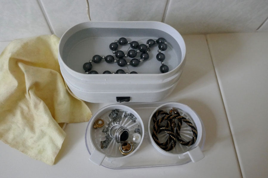 How to Clean a Diamond Engagement Ring Frank Jewelers Blog